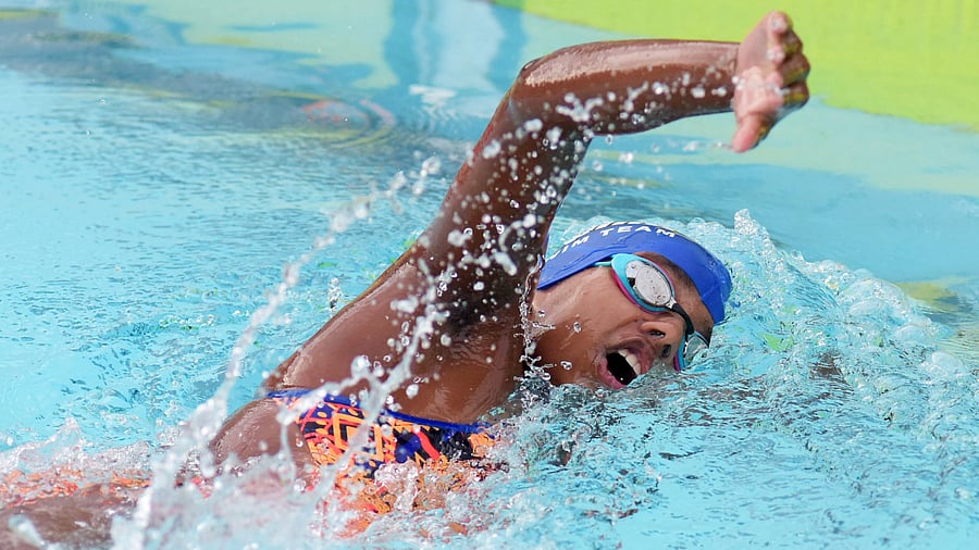 <div class="paragraphs"><p>At 14 years and two months, Dhinidhi Desinghu will be the youngest Indian athlete at the Paris Olympics when she competes in the women's 200m freestyle.</p></div>